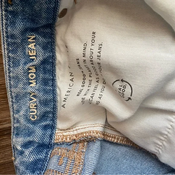 American Eagle Mom Jeans - Picture 4 of 5